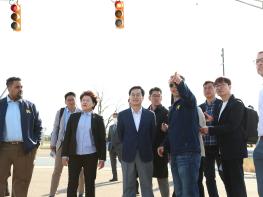 방미 첫 일정으로 미국 자동차산업의 심장부, 미시간 찾은 김동연 기사 이미지