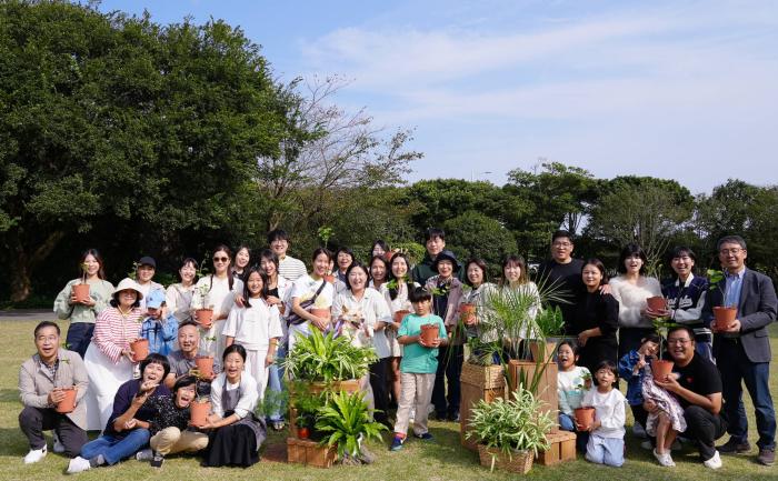 “제주다움 지켜온 10년… 이니스프리 모음재단, 시민과 함께 다음 숲을 그리다” 기사 이미지