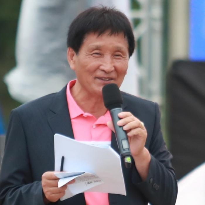 Cooperative Chairman An SanhoPhoto courtesy of Pyeongtaek EcoCenters Awesomeplex