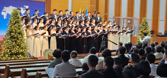 이화챔버콰이어와 한세대콘서트콰이어 합창