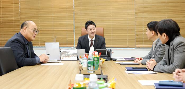 시흥, ‘AI·바이오 혁신 허브’로 도약… 김진경 의장 현장 점검 기사 이미지