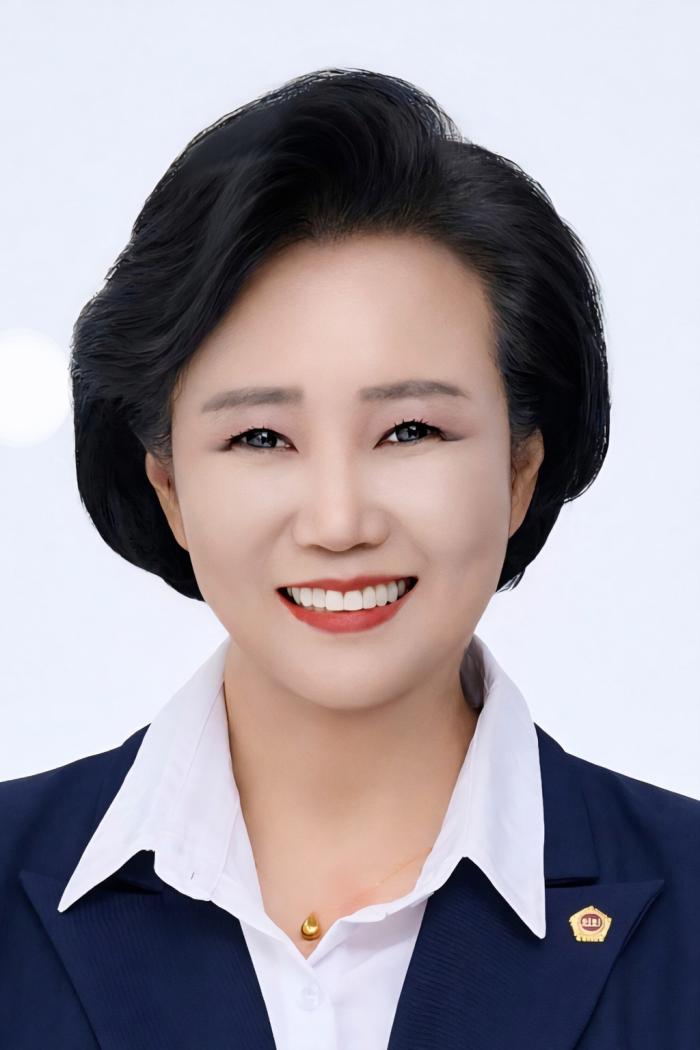 정윤경, 민주당 특위 수석부위원장 임명 “4050 세대 보상받는 정책 만들겠다” 군포시장 예비후보 정책 행보 확대… 세대 맞춤형 공약 본격화 기사 이미지