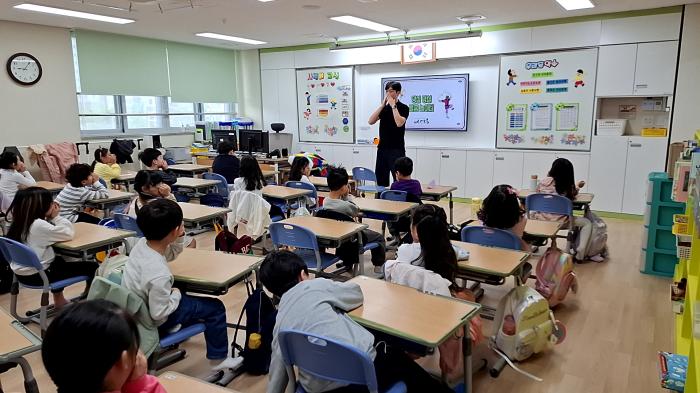 평택교육, 글로벌 수업 역량 키운다… 서부권 교원 100명 직무연수 기사 이미지