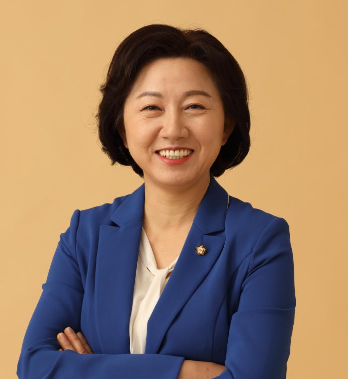 송옥주 의원, ‘햇빛소득마을 활성화 6법’ 발의… 공공 유휴부지 태양광 활용 길 넓힌다 기사 이미지