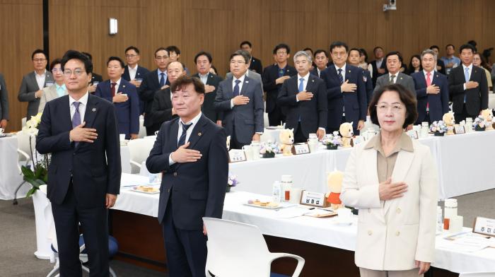 남종섭 의장, ‘지방의회법’ 전국 공동의제로… 시·도의회의장협의회 제1호 안건 채택 기사 이미지