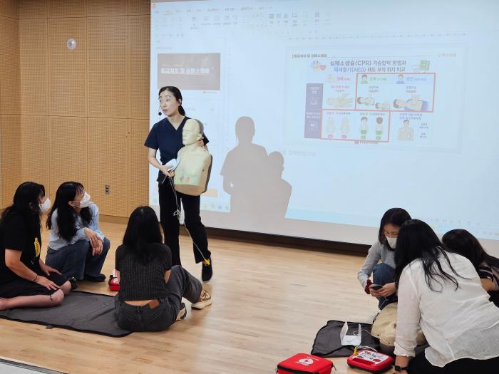 유찬관 율포초병설유치원장, 아이들과 함께 만드는 안전한 교실… ‘함께안전’ 사업 추진 기사 이미지