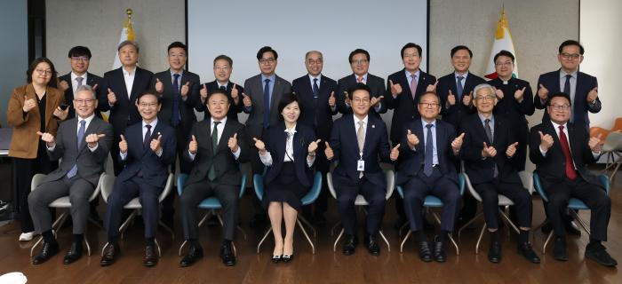 안민석 교육감·임경숙 회장 “대학의 문을 학교에 열자”… 경기교육 ‘벽깨기’ 협력 확대 기사 이미지